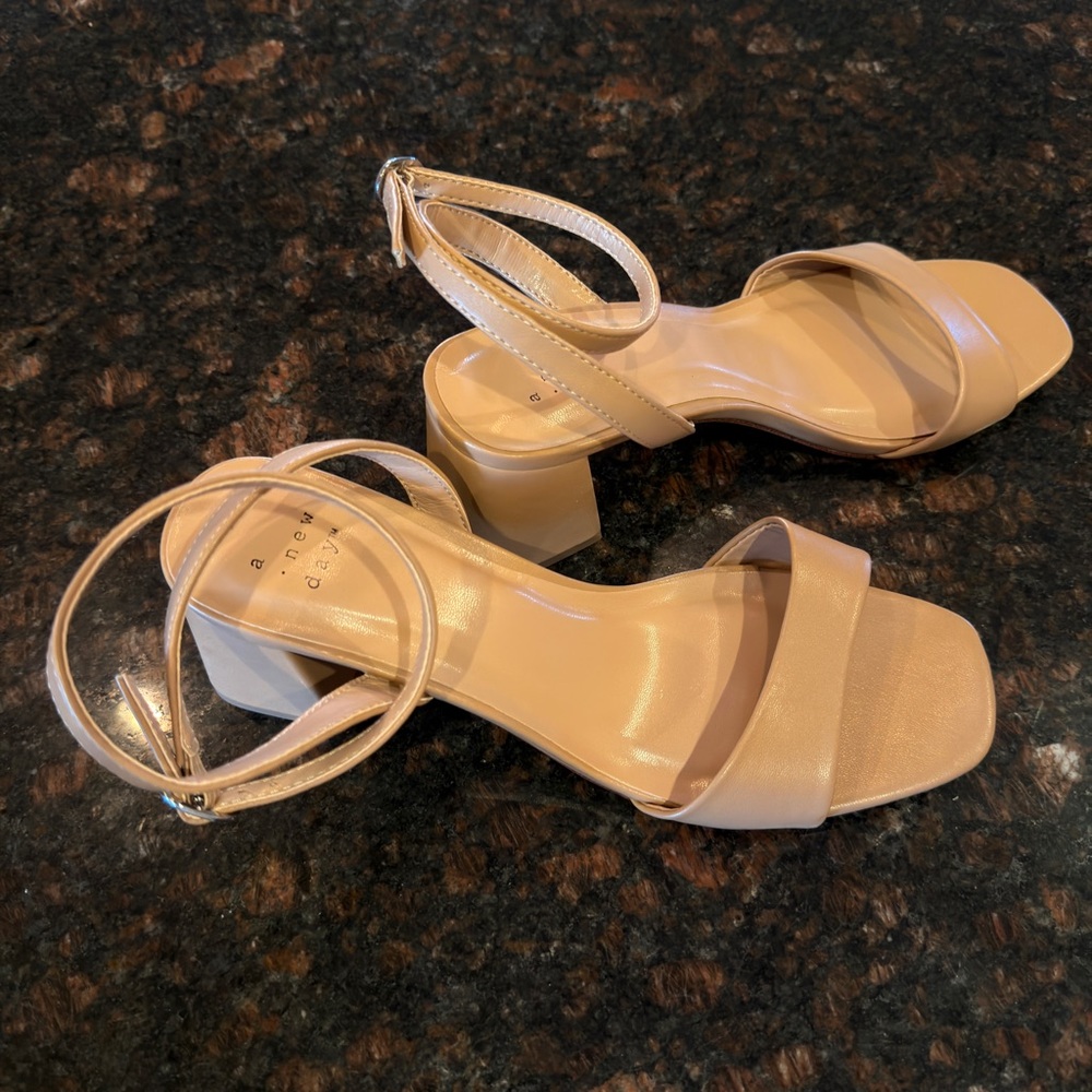 Nude 2in heels with ankle strap - Picture 2 of 2